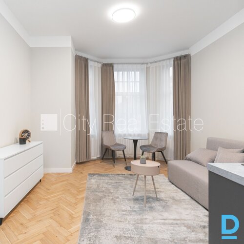 Izīrē dzīvokli Rīgā