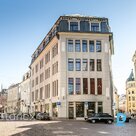 Ресторан расположен в Старой Риге, недалеко от Пороховой башни.