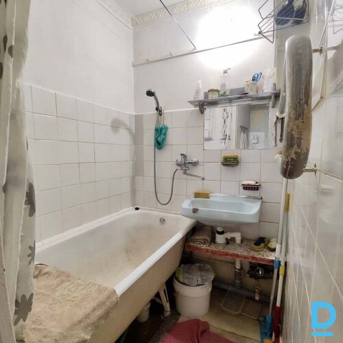 Pārdod dzīvokli Lemešu 17, 54m², 3 ist.