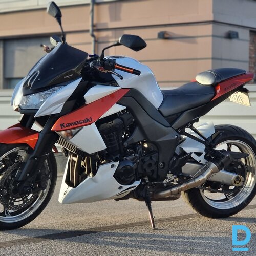 Pārdod Kawasaki Z1000 ABS motociklu, 1043 cm³, 2010