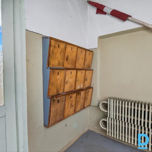 Pārdošanā vienistabas dzīvoklis ar lodžiju pašā Siguldas centrā.Dzīvokļa plānoju