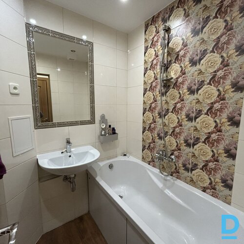 Izīrē dzīvokli Salacas iela 19