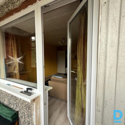 Pārdod dzīvokli Rīga Mežaparks Ezermalas 27