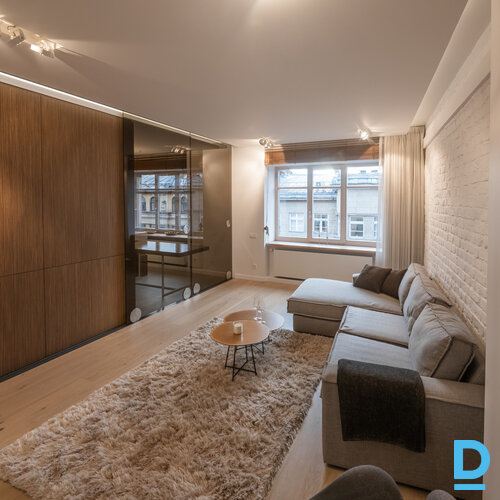 Pārdod dzīvokli Rīga Centrs Blaumaņa 31 Pārdod dzīvokli Rīga Centrs Blaumaņa 31