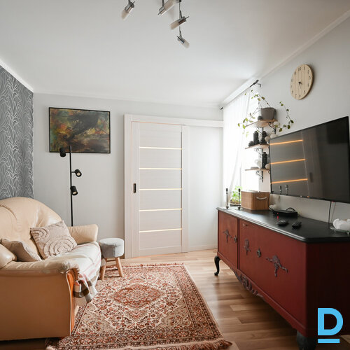 Pārdod dzīvokli Lienes iela 18