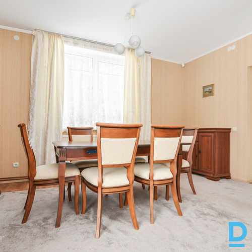 Izīrē māju Strautu iela 13 Izīrē māju Strautu iela 13