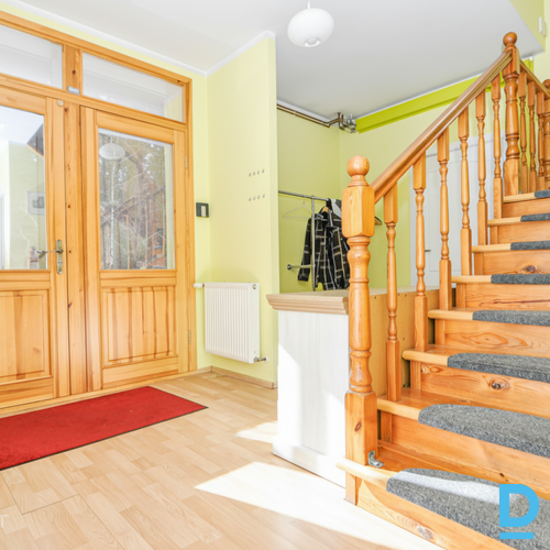 Izīrē māju Strautu iela 13 Izīrē māju Strautu iela 13