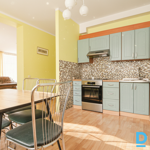 Izīrē māju Strautu iela 13 Izīrē māju Strautu iela 13