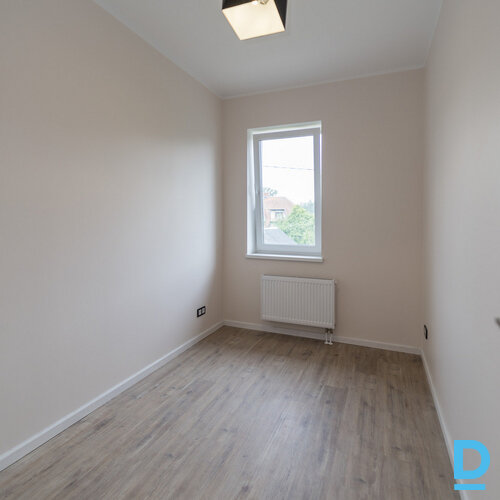 Pārdod māju Ķiršu iela 6