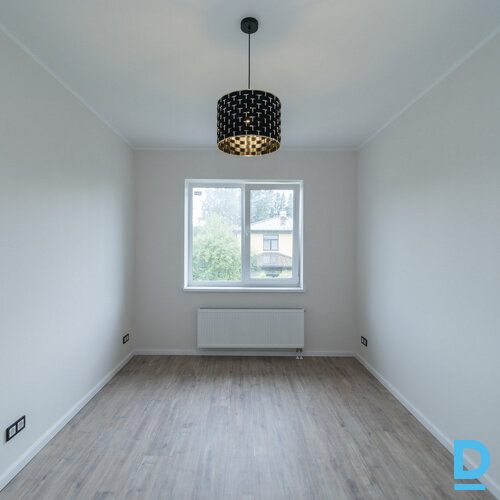 Pārdod māju Ķiršu iela 6