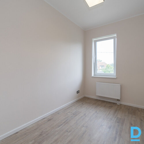 Pārdod māju Ķiršu iela 6