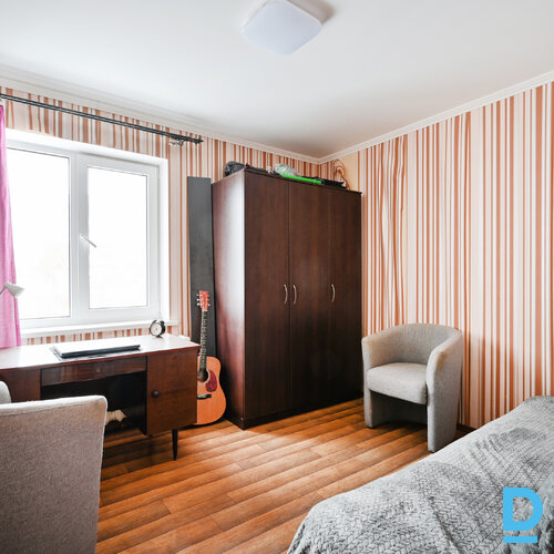 Pārdod dzīvokli Daugavmalas iela 30