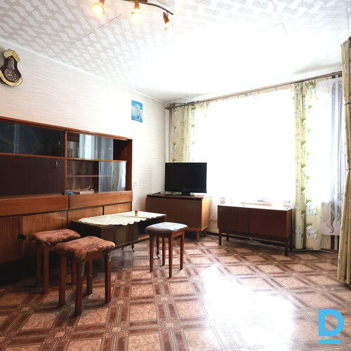 Pārdod dzīvokli Sakņu iela 16