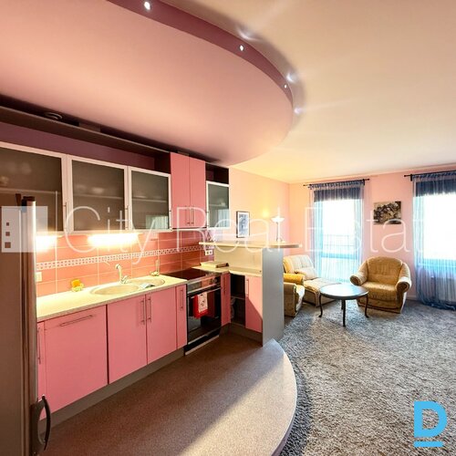 Izīrē dzīvokli Rīgā