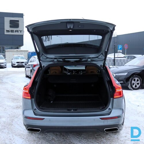 Pārdod Volvo V60 Cross Country D4 Awd. 2.0d, 2020
