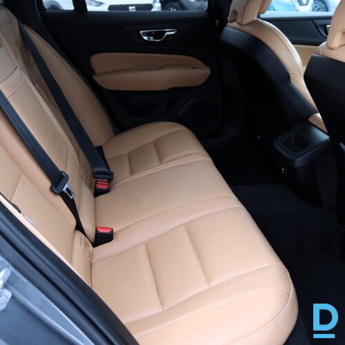 Pārdod Volvo V60 Cross Country D4 Awd. 2.0d, 2020