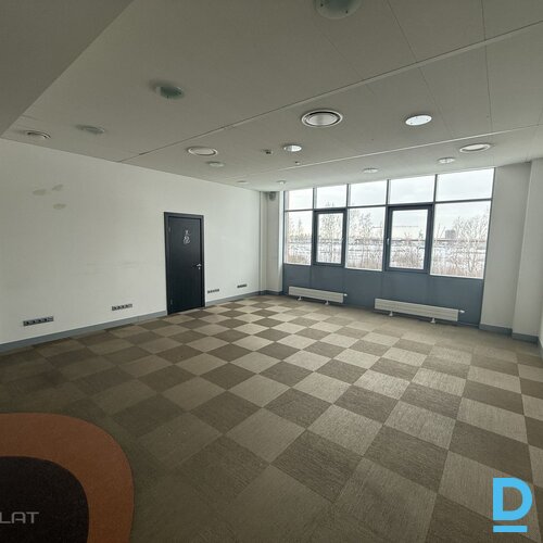 Izīrē biroju Ziemeļu iela 4