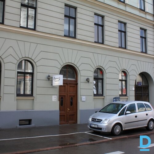 Birojs Rīgas klusajā centrā