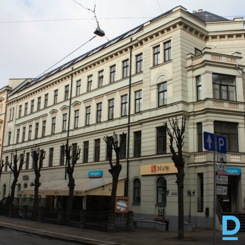 Birojs Rīgas klusajā centrā