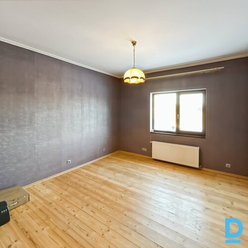 Pārdod plašu 7-istabu māju Dzidriņās – klusā un privātā apkaimē