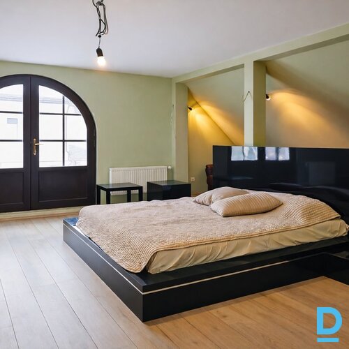 Plaša un kvalitatīva ģimenes māja netālu no Ogres - ar lielu, iekoptu teritoriju!