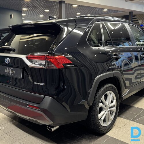 Pārdod Toyota Rav4 2.5 Hybrid, 2021 Pārdod Toyota Rav4 2.5 Hybrid, 2021
