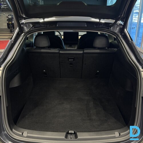 Pārdod Tesla Model Y Long Range Dual Motor, Awd, 2021 Pārdod Tesla Model Y Long Range Dual Motor, Awd, 2021