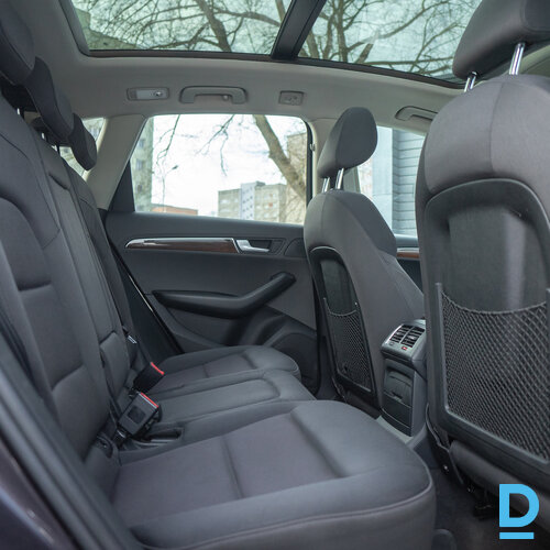 Audi Q5 Quattro 2010. gada Audi Q5 Quattro 2010. gada