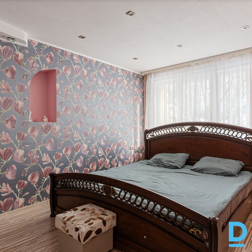 Pārdod dzīvokli Katoļu iela 17