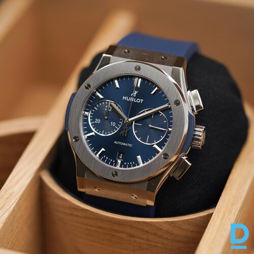 Pārdod Hublot Classic Fusion 45 Titanium Pārdod Hublot Classic Fusion 45 Titanium