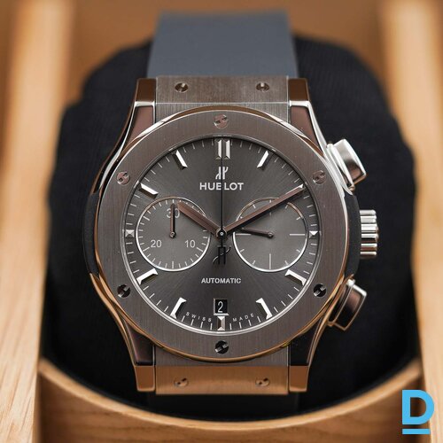 Pārdod Hublot Classic Fusion 45 Racing Grey Chronograph Titanium Pārdod Hublot Classic Fusion 45 Racing Grey Chronograph Titanium