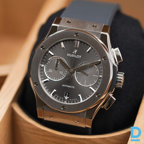 Pārdod Hublot Classic Fusion 45 Racing Grey Chronograph Titanium Pārdod Hublot Classic Fusion 45 Racing Grey Chronograph Titanium