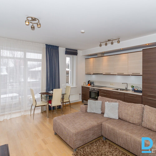 2 istabu dzīvoklis, Usmas iela 19, Dzirciems, Rīga, Latvija.