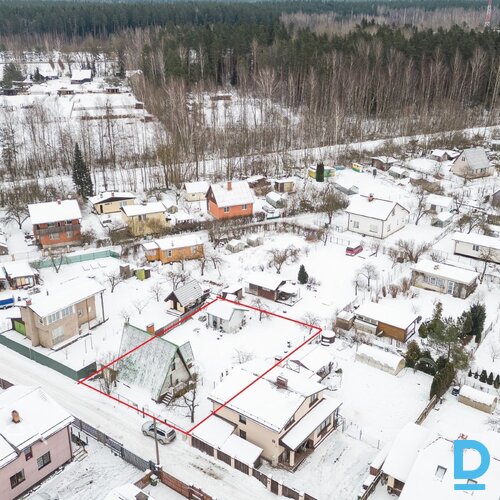 Kompakta trīs istabu māja