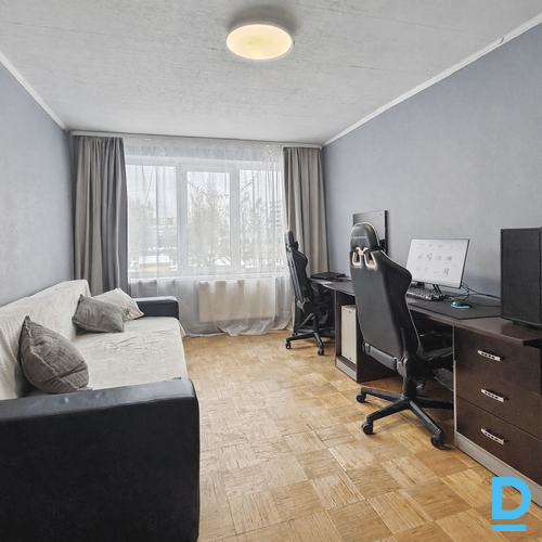 Pārdod dzīvokli Rīga Pļavnieki Zemes 8