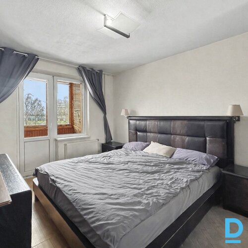 Pārdod dzīvokli Rīga Pļavnieki Zemes 8