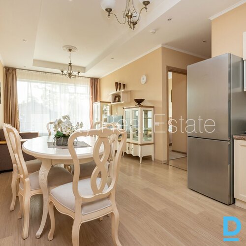 Pārdod dzīvokli Jūrmalā