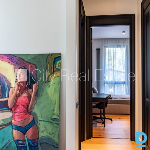 Pārdod dzīvokli Jūrmalā