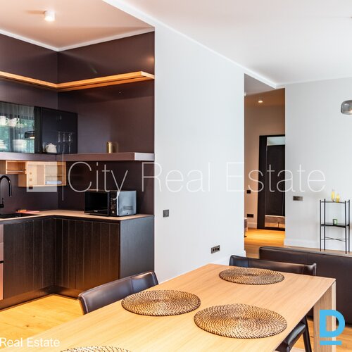 Pārdod dzīvokli Jūrmalā