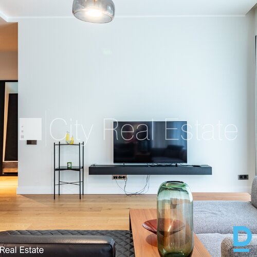 Pārdod dzīvokli Jūrmalā