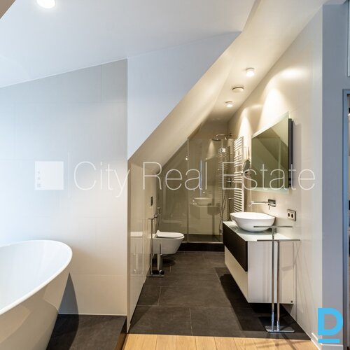 Pārdod dzīvokli Rīgā Pārdod dzīvokli Rīgā