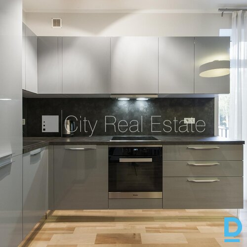 Pārdod dzīvokli Jūrmalā