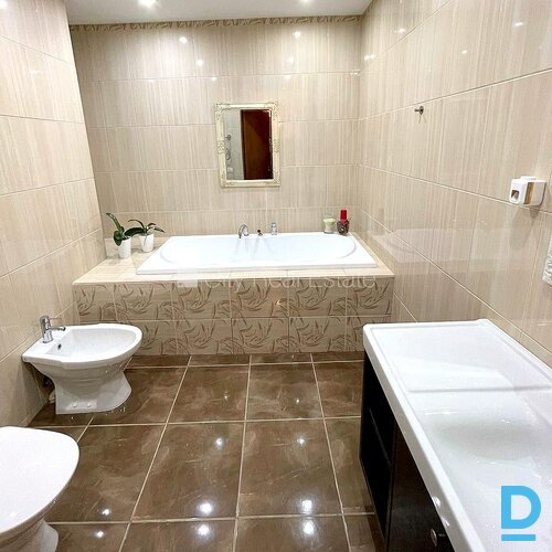 Pārdod dzīvokli Rīgā Pārdod dzīvokli Rīgā