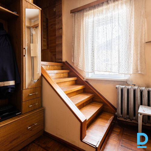 Pārdod māju Pūpolu iela 5