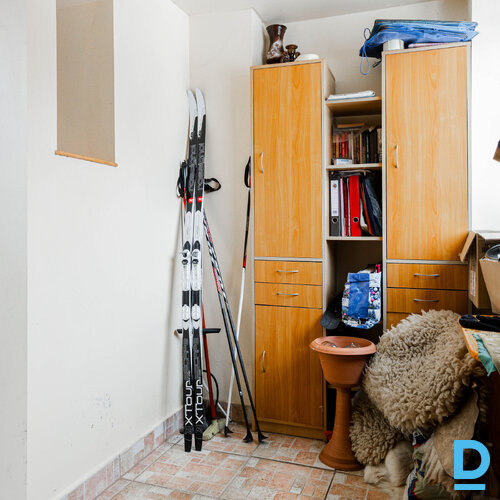 Pārdod māju Pūpolu iela 5