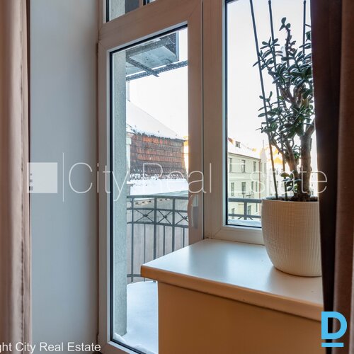 Pārdod dzīvokli Rīgā