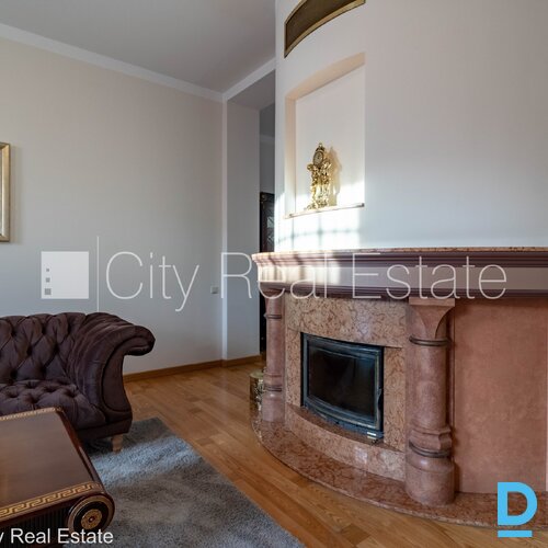 Pārdod dzīvokli Rīgā