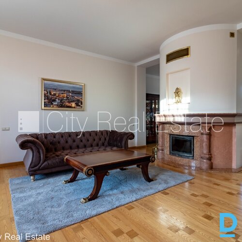 Pārdod dzīvokli Rīgā