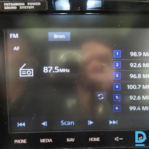 Pārdod Mitsubishi Outlander 2.4 Plugin Hybrid Instyle, 2021