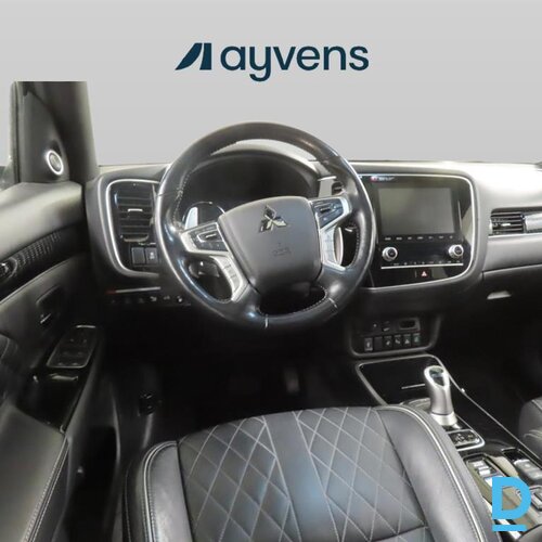 Pārdod Mitsubishi Outlander 2.4 Plugin Hybrid Instyle, 2021